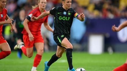 Im Vorjahr unterlagen die Wolfsburgerinnen um Svenja Huth dem FC Bayern. (Archivbild)