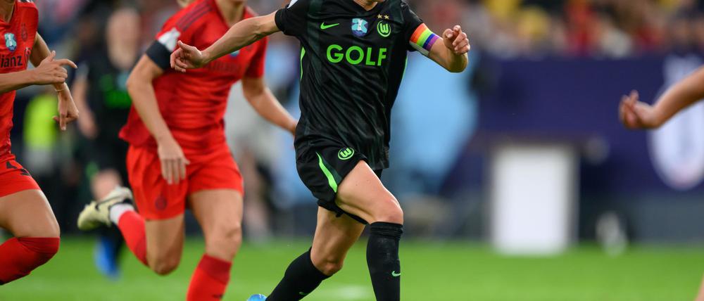 Im Vorjahr unterlagen die Wolfsburgerinnen um Svenja Huth dem FC Bayern. (Archivbild)