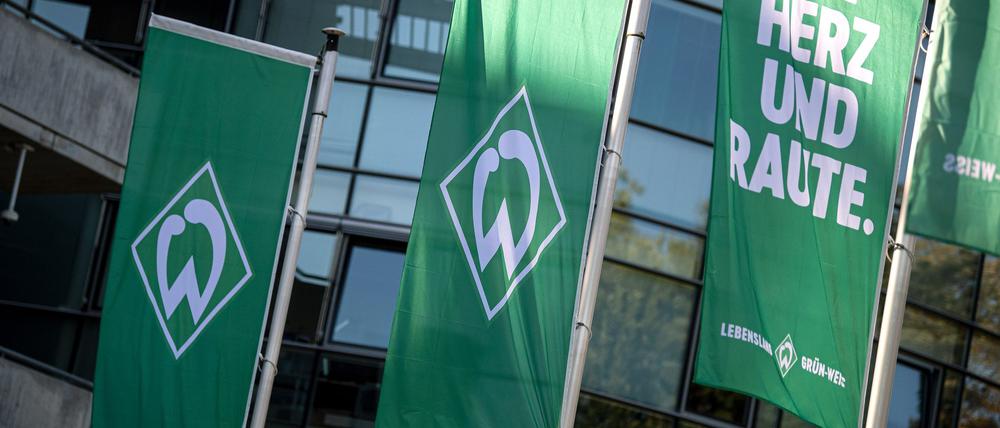 Noch ein Spieler für Werder Bremens Defensive: Isaac Schmidt kommt von Leeds United.