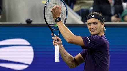  Alexander Zverev hat in New York die dritte Runde erreicht.
