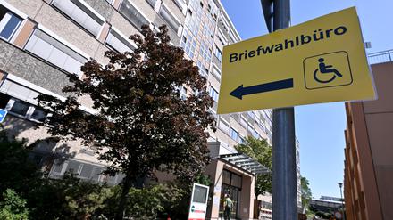 Im Briefwahlbüro auf dem Potsdamer Verwaltungscampus in der Hegelallee kann man bereits ab 1. September seine Stimme für die Oberbürgermeisterwahl abgeben.