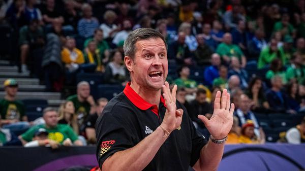 Alan Ibrahimagic vertritt bei der Basketball-Nationalmannschaft den erkrankten Cheftrainer Álex Mumbú. 