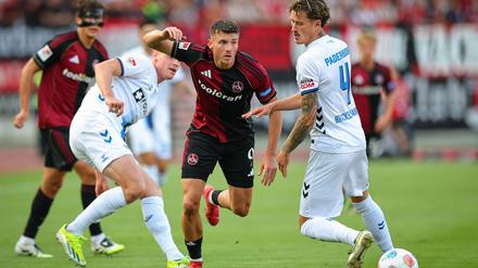 Der 1. FC Nürnberg hat den ersten Punkt in dieser Zweitliga-Saison erkämpft.