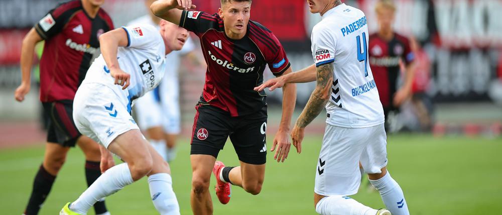 Der 1. FC Nürnberg hat den ersten Punkt in dieser Zweitliga-Saison erkämpft.