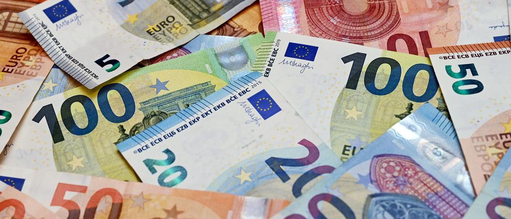 Staatsbedienstete haben der Auswertung zufolge Vorteile bei der Kreditaufnahme. (Symbolbild)