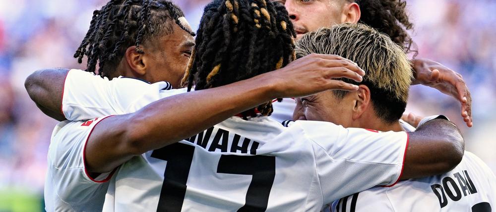 Eintracht Frankfurt bejubelte in Hoffenheim den zweiten Saisonsieg.