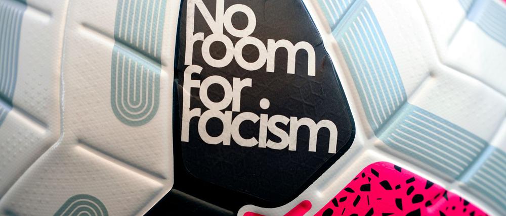 Nach einem Regionalligaspiel in Köln stehen Rassismus-Vorwürfe im Raum.