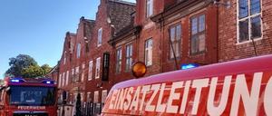 Brand, Zimmerbrand im Holländischen Viertel Potsdam, Restaurant  Augustiner am 31. August 2025, während im Viertel ein Töpfermarkt stattfand.