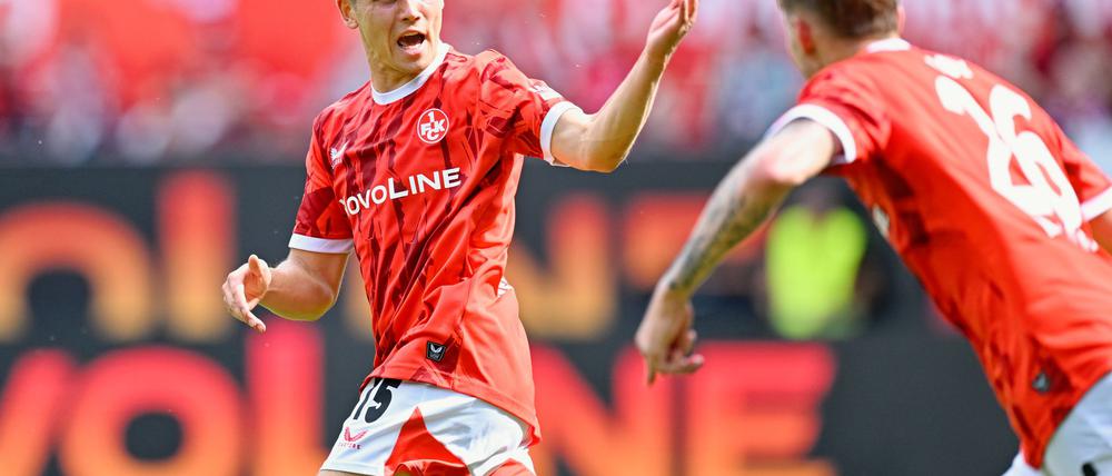 Der 1.. FC kaiserslautern hat einen späten Sieg gegen Darmstadt 98 gefeiert.