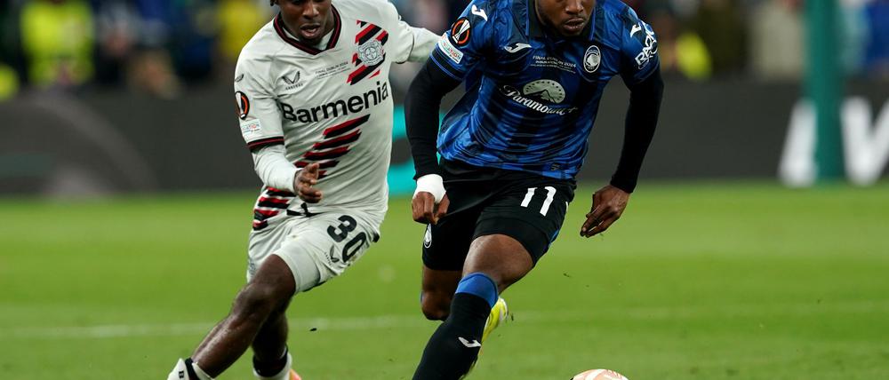 Der FC Bayern ist an Ademola Lookman von Atalanta Bergamo dran. (Archivbild)