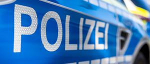Ein Streifenwagen der Polizei (Symbolfoto).