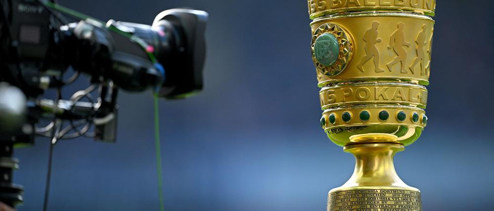 Objekt der Begierde: Im DFB-Pokal stehen die Paarungen für die zweite Runde fest.