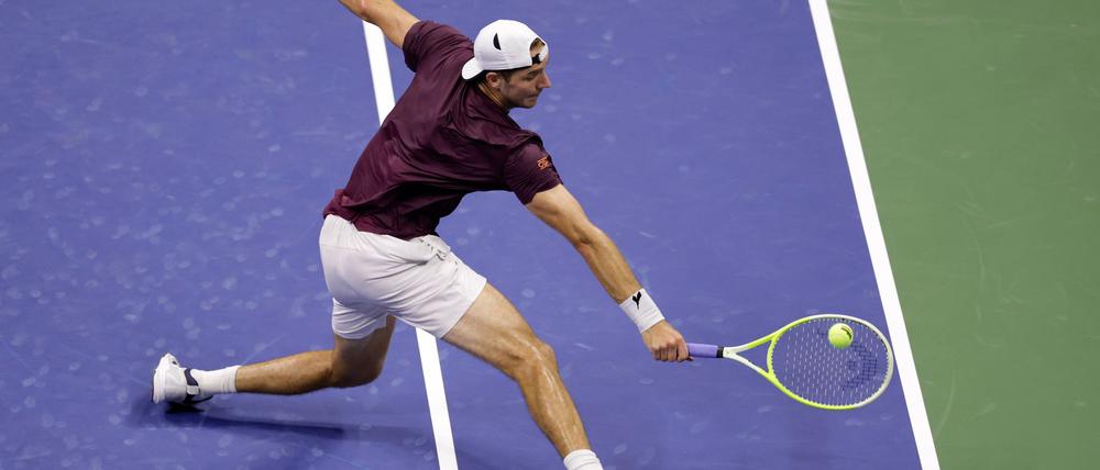 Jan-Lennard Struff in Aktion.