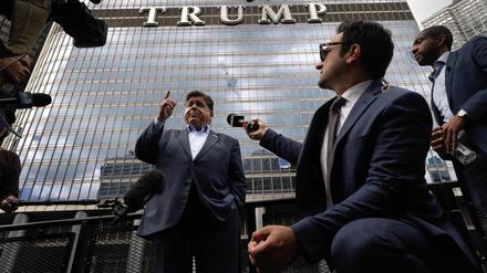 Chicagos Gouverneur JB Pritzker ist derzeit zusammen mit Kaliforniens Gouverneur Newsom einer der lautesten Kritiker der Regierung Trump