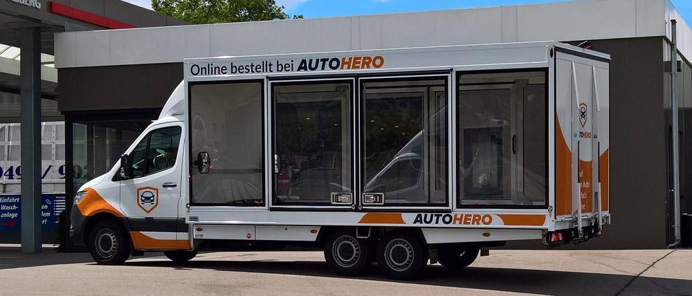 Ein gläserner Truck von Autohero.