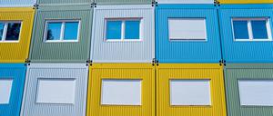 Blick auf ein Containerdorf für Flüchtlinge in Berlin (Symbolbild).