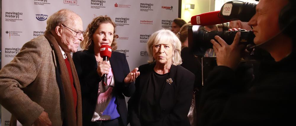 Oscarpreisträger Marcel Ophüls (l.) und Regisseurin Margarethe von Trotta (r.) im Filmmuseum bei „Moving History“.