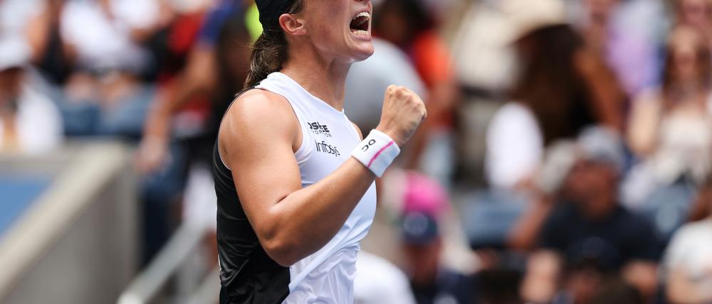 Iga Swiatek steht bei den US Open nach einem glatten Sieg im Viertelfinale.