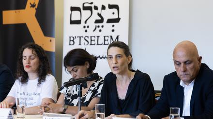Yuli Novak, Direktorin von B’Tselem.