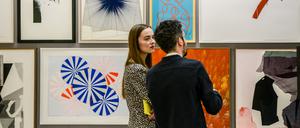 Im Gespräch über Kunst: Momentaufnahme auf der Paper Positions.