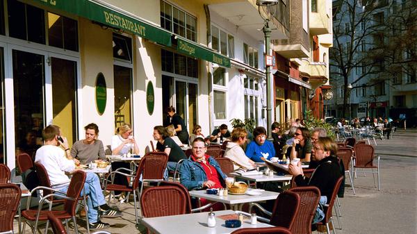 Vom „Dollinger“ aus ist das „Lentz“ schon in Sichtweite. Im letzteren Traditionslokal beginnt Michael Angele seine Erkundung des Stuttgarter Platzes.