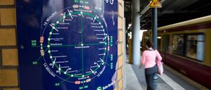 Ein Streckenplan informiert über den Verlauf der Linien S41 und S42.