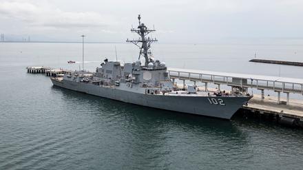 Das US-Kriegsschiff USS Sampson (DDG 102) dockt in Panama City. 