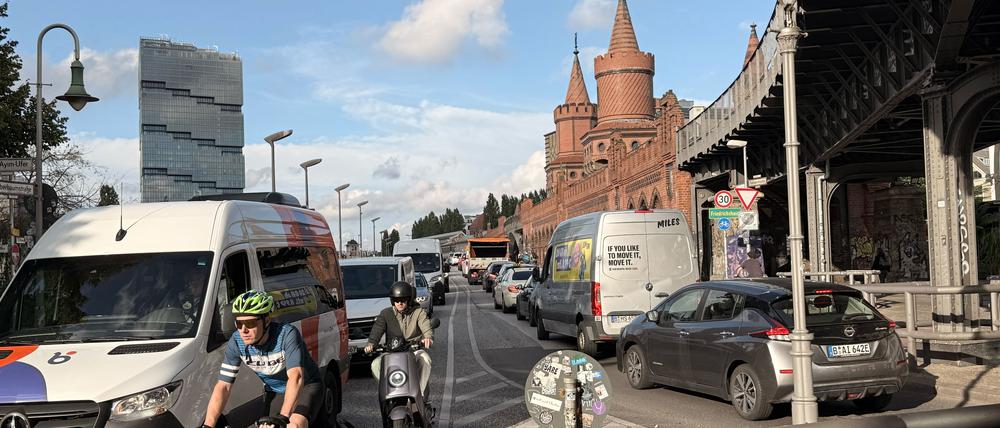 Stau an der Oberbaumbrücke