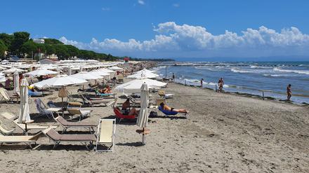 Der Strand von Grado in Norditalien. 