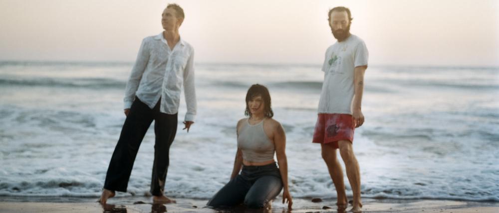 Big Thief: Adrienne Lenker, Buck Meek und James Krivchenia