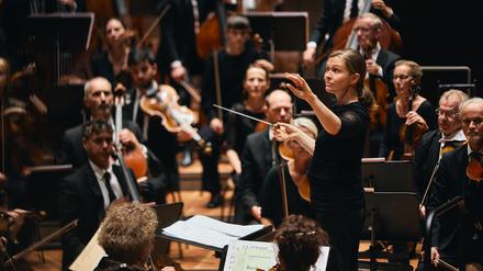 Das Orchestre Philharmonique de Radio France und Mirga Gražinytė-Tyla in der Berliner Philharmonie. 