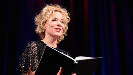 Die Schauspielerin Katja Riemann las – wie hier bei der lit.Cologne – am Mittwoch im Nikolaisaal „Babettes Fest“.  