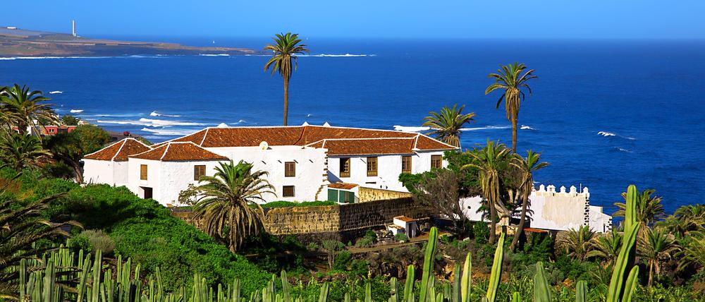 Mord im Ferienparadies. Ein Blick auf die Urlauberinsel Teneriffa.