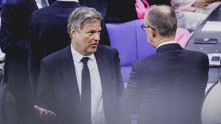 Robert Habeck, Bündnis 90/Die Grünen und Bundeskanzler Friedrich Merz (CDU).