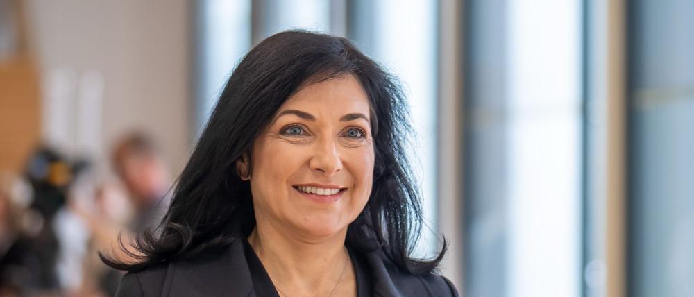 Wirtschaftsministerin Katherina Reiche sprach von guten Nachrichten für die Stromkunden in Deutschland. Das sehen aber nicht alle so