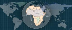 Afrikas wahre Größe – zur Veranschaulichung sind die Ländermassen von Russland und Grönland darübergelegt. 