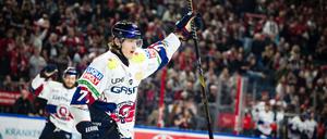 Jubelnde Eisbären wie Eric Hördler sind attraktiv. Das wollen viele miterleben.