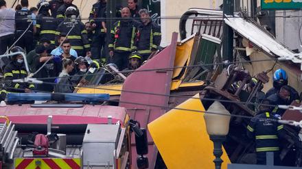 Sirenen heulten nach dem Unfall pausenlos.