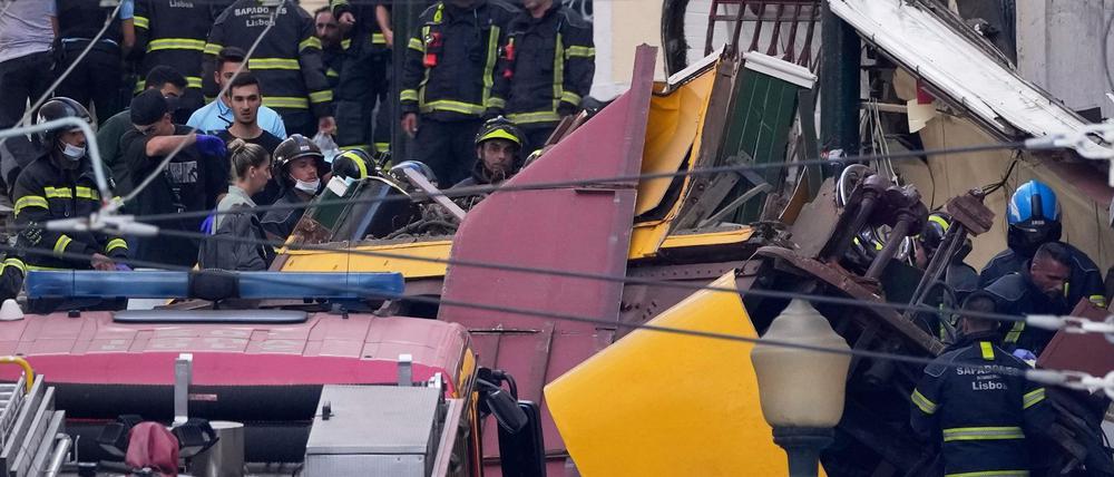 Sirenen heulten nach dem Unfall pausenlos.
