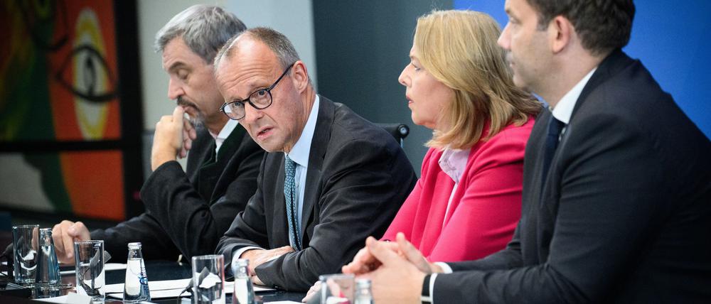 Die Vorsitzenden der Regierungsparteien versprechen konstruktives Miteinander.