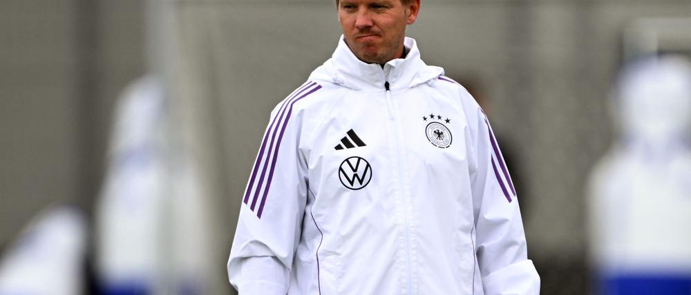 Julian Nagelsmann schaut selbst genau auf die Weltrangliste.