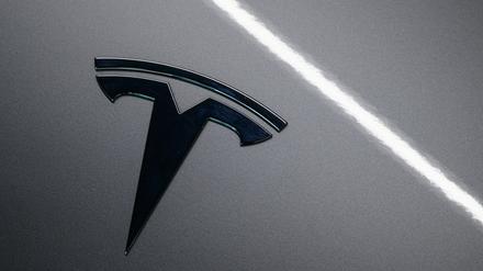 Der US-Elektroautobauer Tesla plant in Berlin ein Entwicklungszentrum (Archivbild).