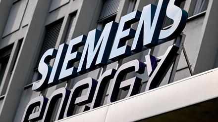 Siemens Energy liefert künftig vier Konverter-Anlagen für das Ostsee-Energie-Projekt „Bornhorlm Energy Island“. (Archivbild)