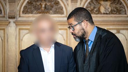 Der Verteidiger hat angekündigt, dass sich der Angeklagte beim nächsten Verhandlungstag äußern wird. 