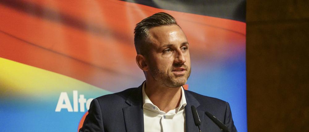 Der AFD-Fraktionschef von Sachsen-Anhalt und Spitzenkandidat, Ulrich Siegmund, hält eine Rede (Symbolbild).
