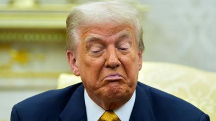 In den USA soll der Oberste Gerichtshof nun über Donald Trumps Zollpolitik entscheiden. (Archivbild)