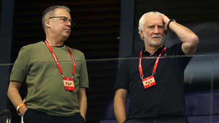 Andreas Rettig und Rudi Völler können den Auftritt des DFB-Teams nicht fassen.