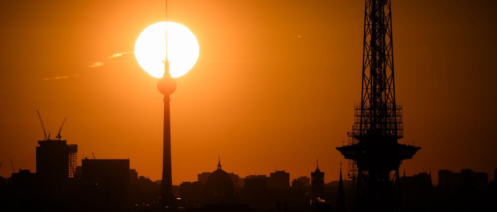Am Sonntag steigen die Temperaturen auf bis zu 25 Grad. (Archivbild)
