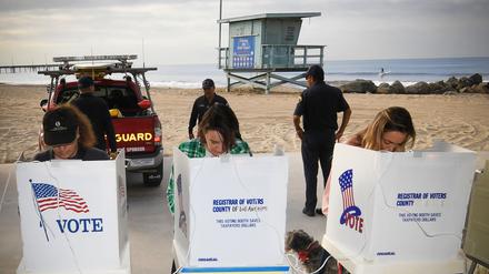 Wahlstation in Venice Beach in Los Angeles bei der US-Wahl 2018.