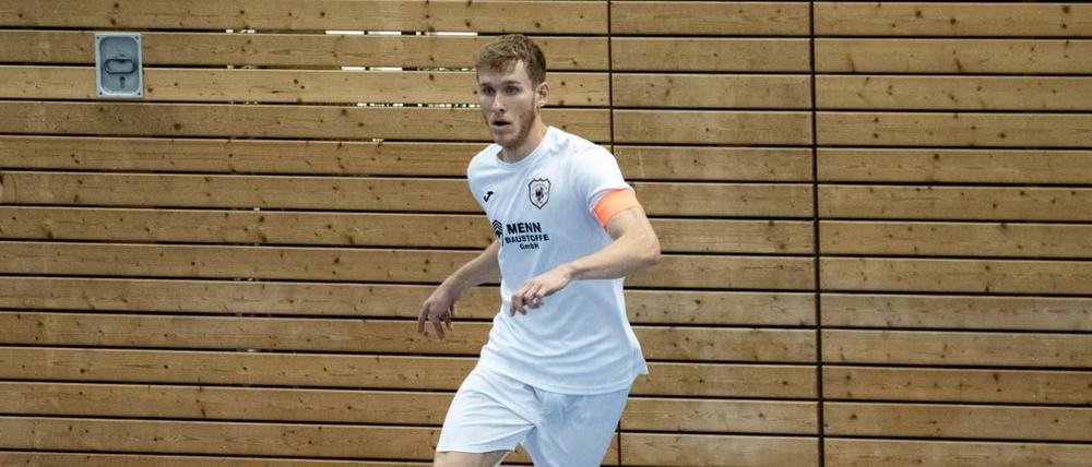 Kapitän Fabian Schulz gehört zu den erfahrenen Spielern beim FC Liria.